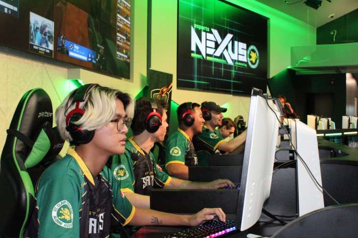 Local students compete in growing Ole Miss Esports team | Local News ...